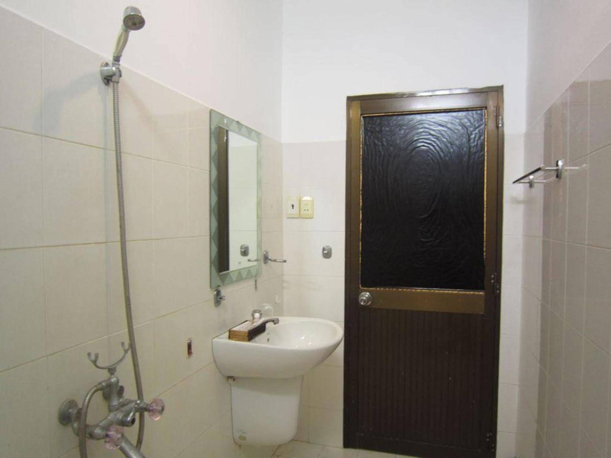 Reddoorz @ Pham Ngu Lao Street 3 Cidade de Ho Chi Minh Exterior foto